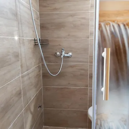 Bungalow 3 With 1 Room Apartamento Saraievo