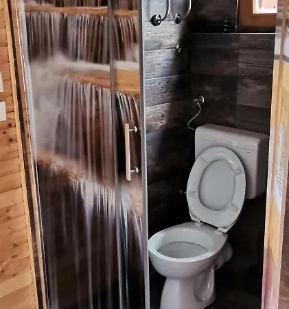 Bungalow 3 With 1 Room Apartamento Saraievo